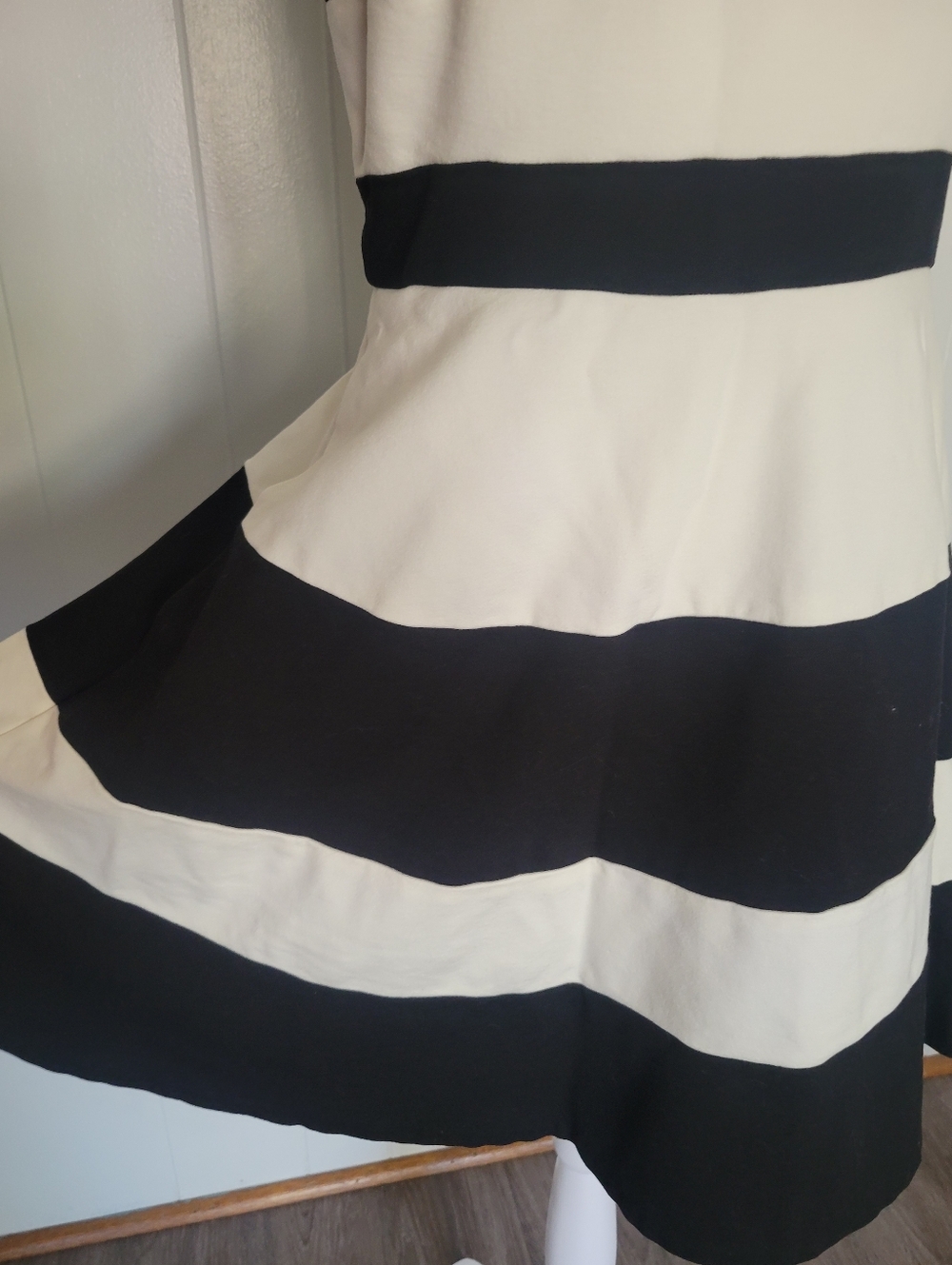 Kate Spade New York Striped Ponte A Line Dress Black & White + Pockets Classic M - Picture 7 of 14